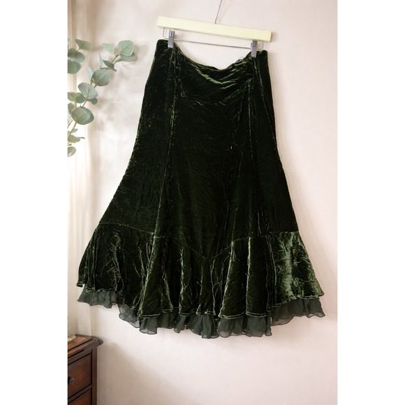 Lauren Ralph Lauren Dresses & Skirts - Lauren Ralph Lauren Green Velvet Skirt Silk Blend Romantic Cottagecore Sz 12 Y2K